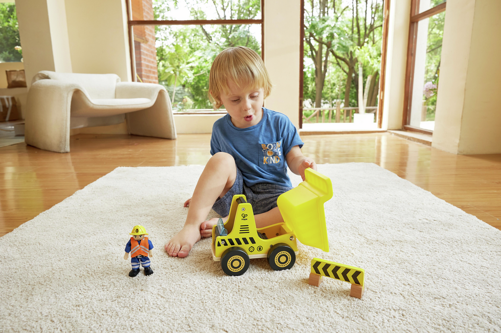 Camión con volquete Hape