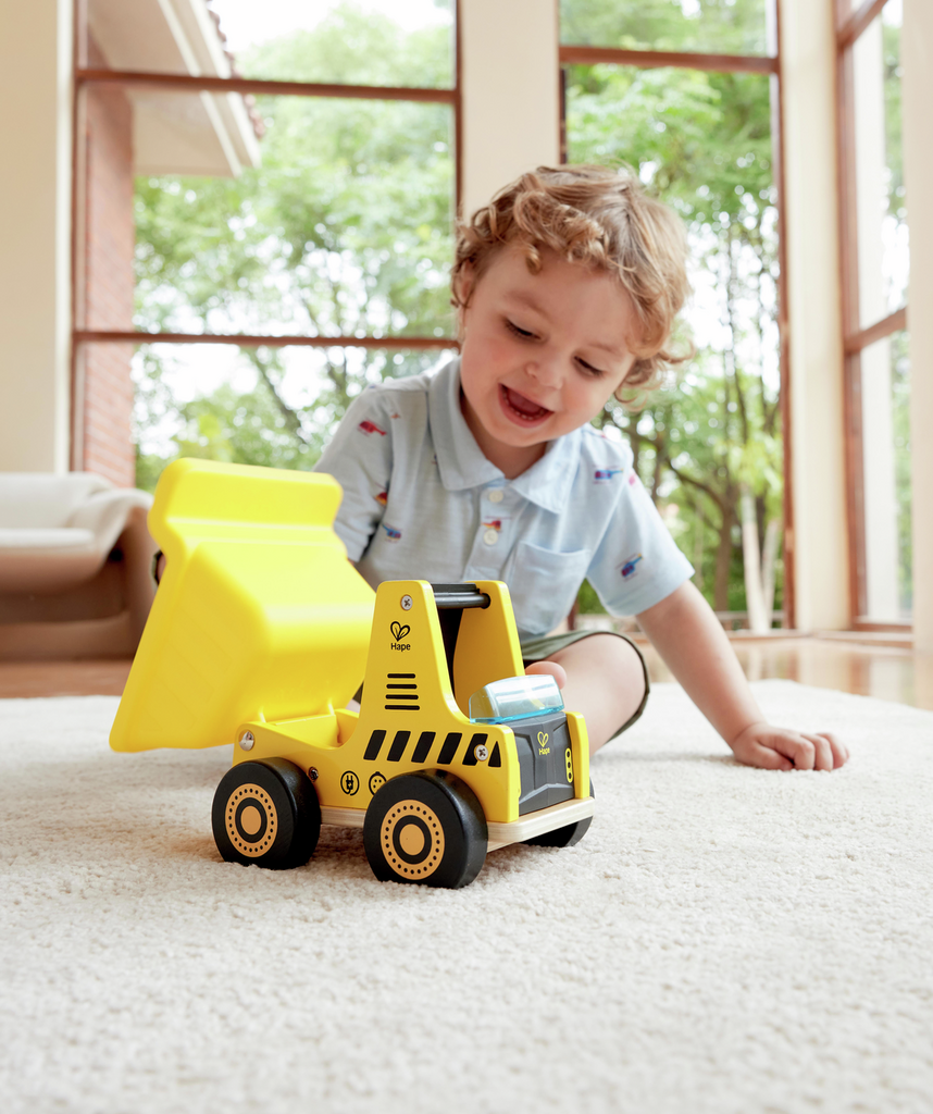 Camión con volquete Hape