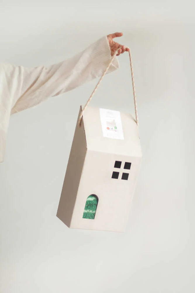 Muñeca tela - Sana (cuna + accesorios)