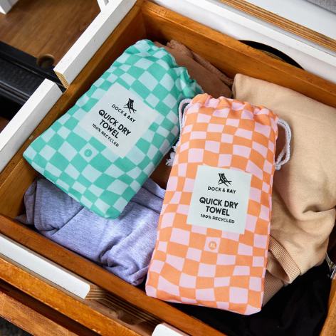 Toalla - Cuadros naranjas con rosa