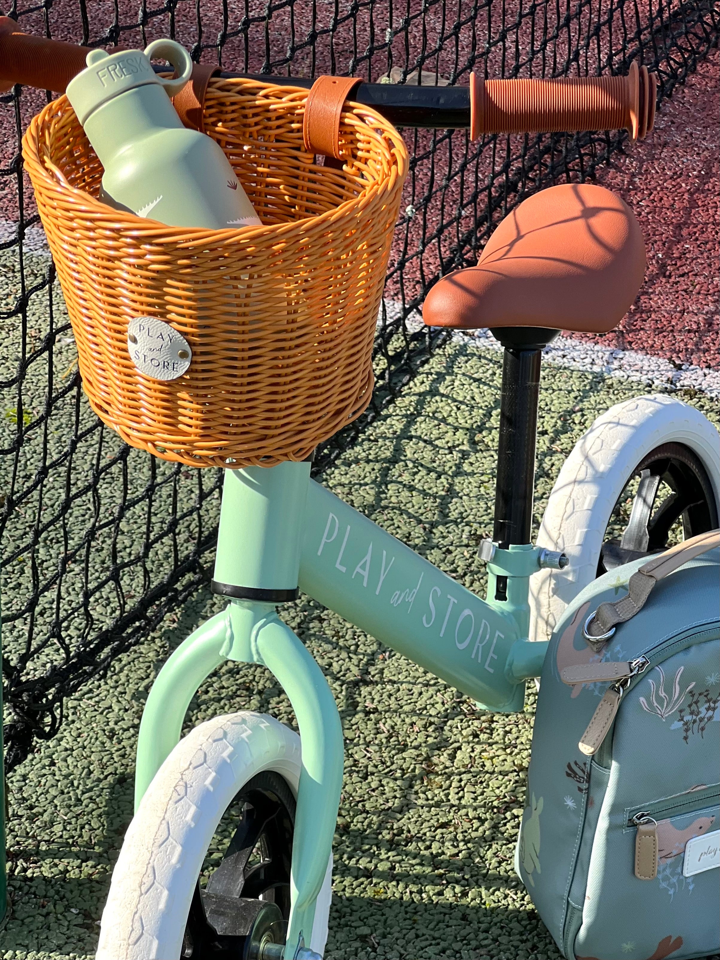 Cesta mimbre + timbre para Bici