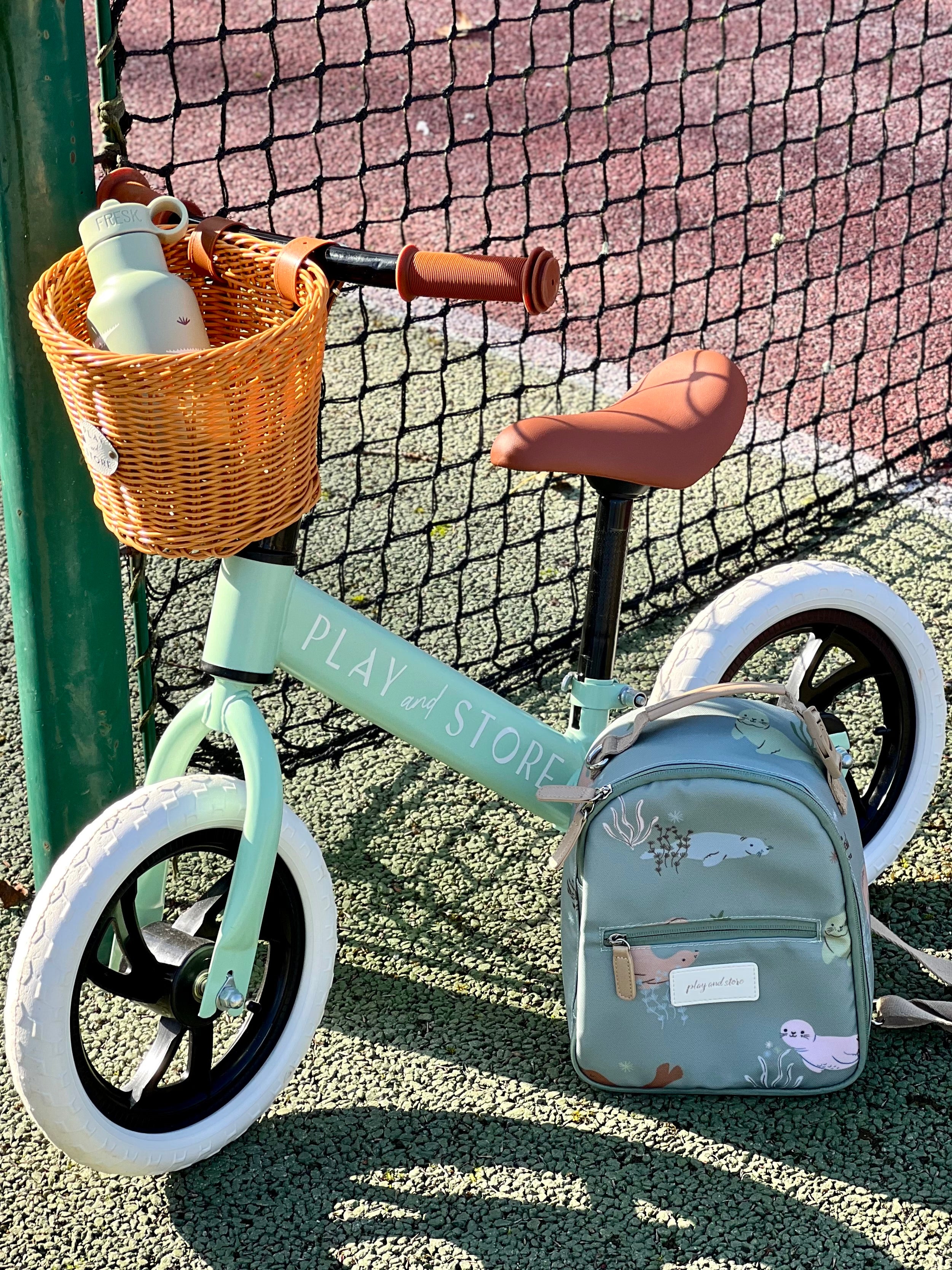 Cesta mimbre + timbre para Bici