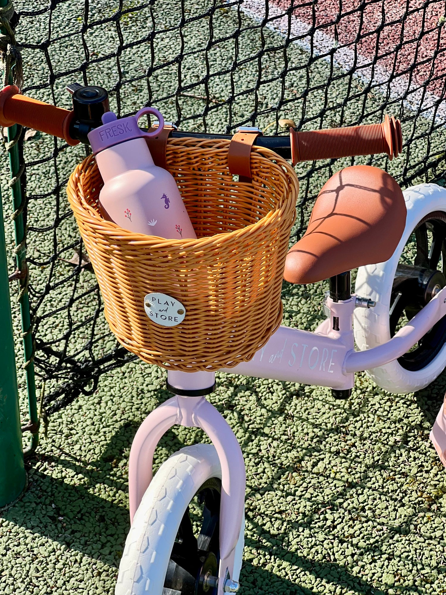 Cesta mimbre + timbre para Bici