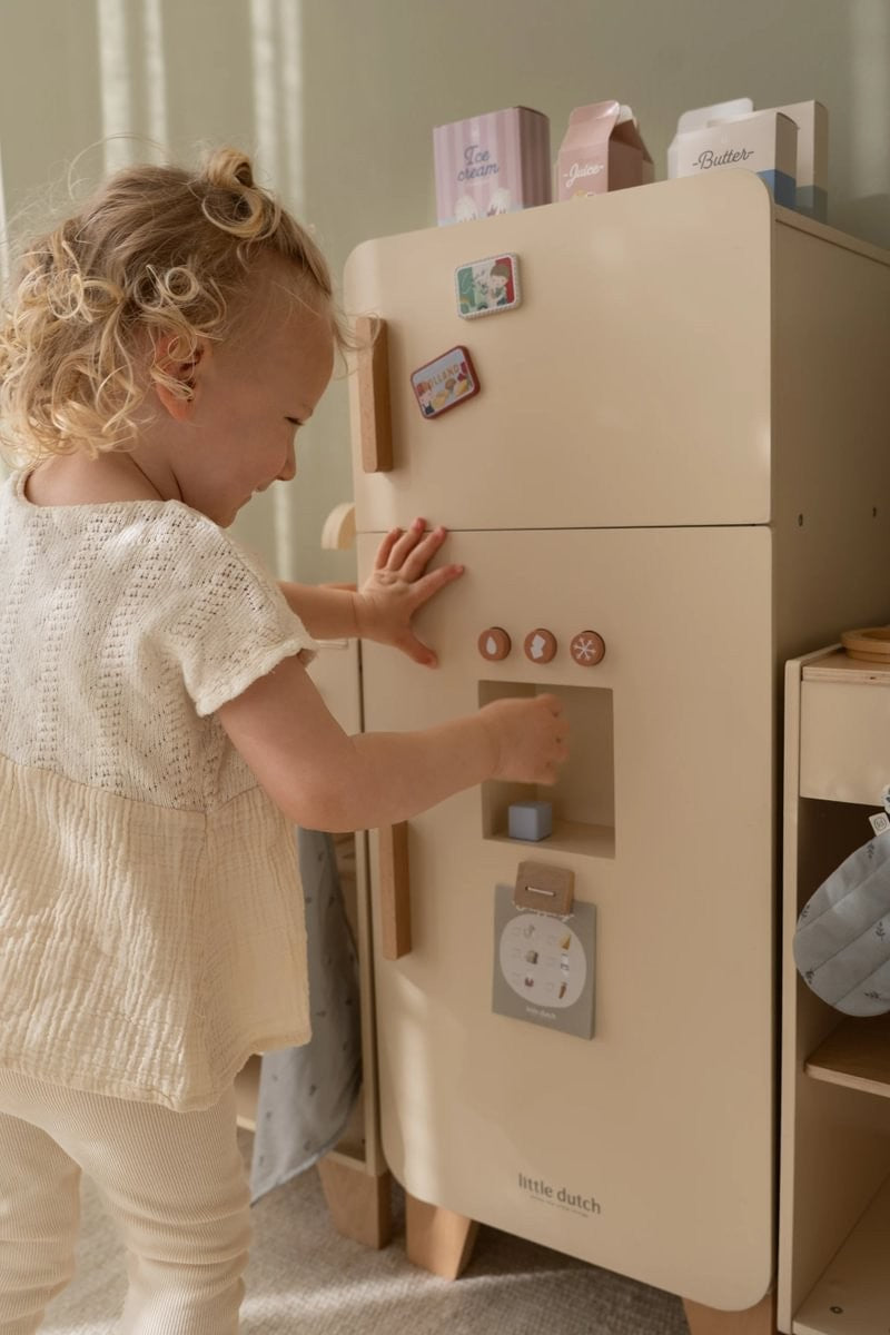 Nevera de Madera con Congelador y Cubitos de Hielo - 🔥 EDICIÓN LIMITADA