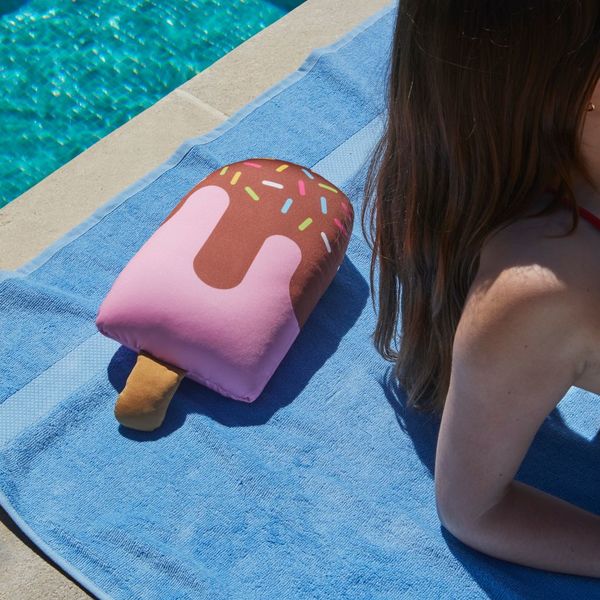 Cojín veraniego - Polo fresa y chocolate