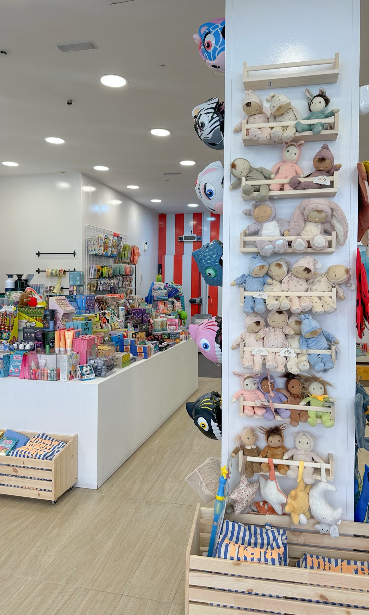 sucursal del barrio conde orgaz de la tienda casa de fieras