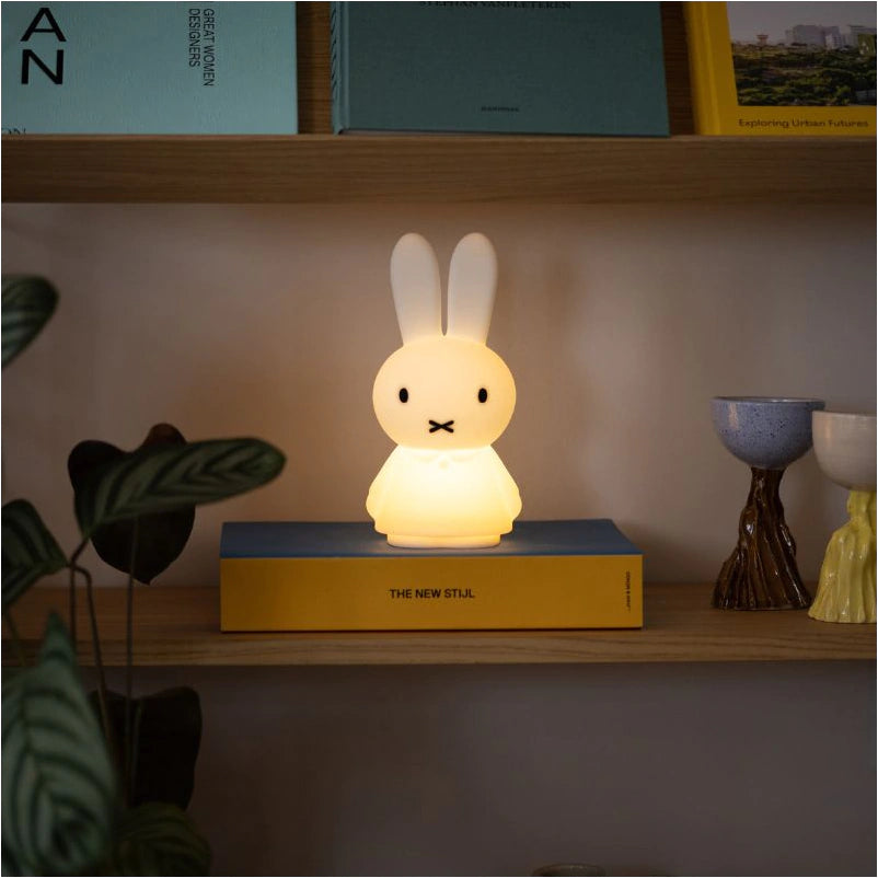 Lámpara - Miffy® Shines (22 cm)