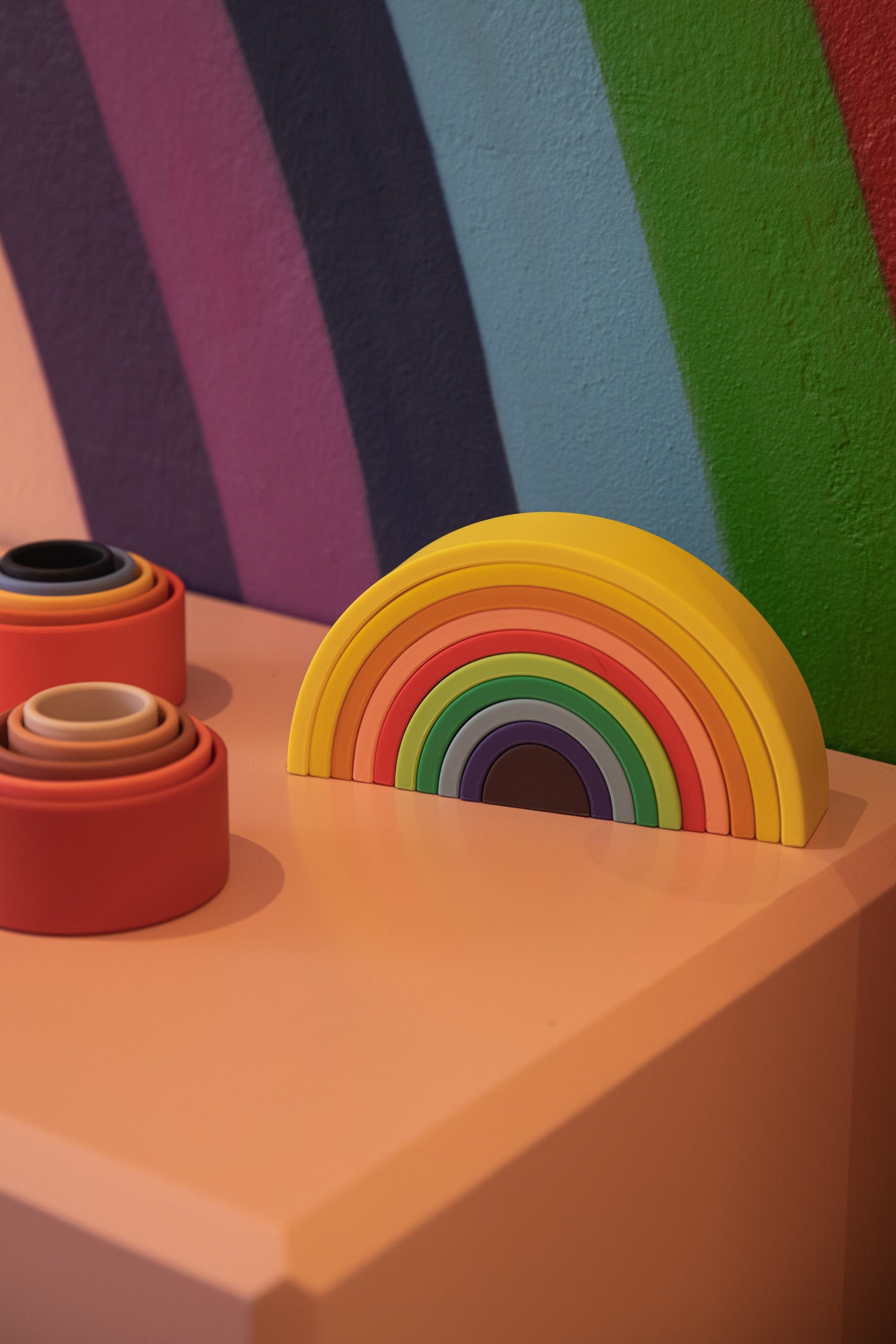 Arcoíris apilable - Silicona - Colores vivos (grande)
