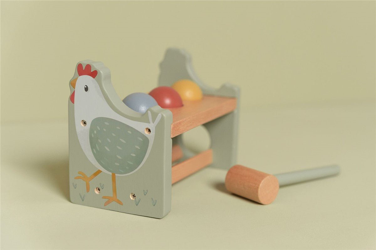 Banco de golpeo con Bolas - Casa de Fieras