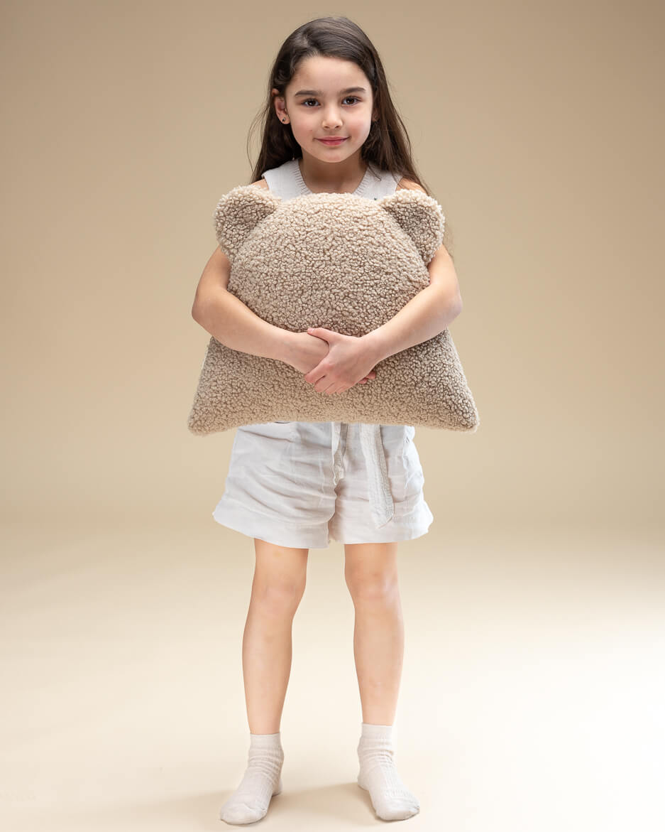 Biscuit Bear Cushion - Casa de Fieras