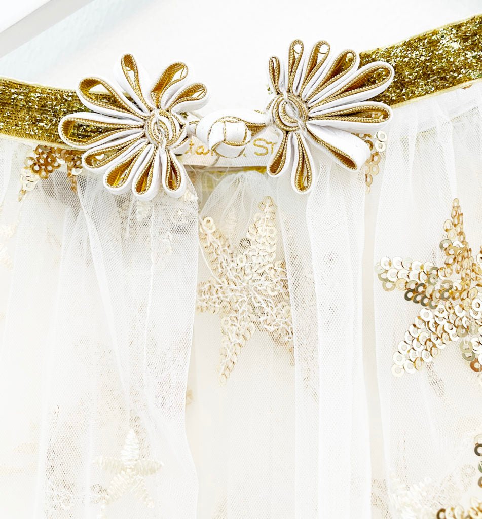 Capa de reina con corona - Casa de Fieras