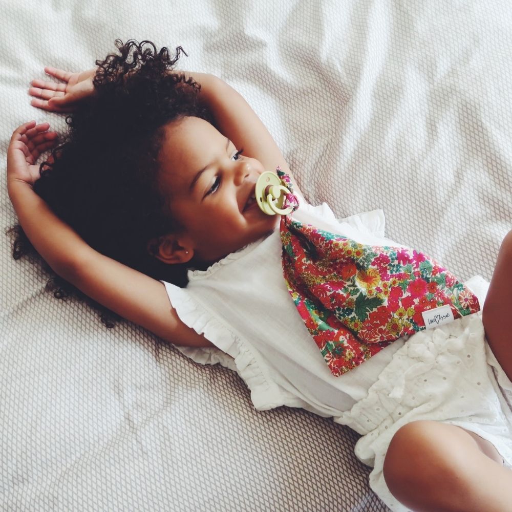 Chupetero de algodón egipcio - Flores de coral - Casa de Fieras