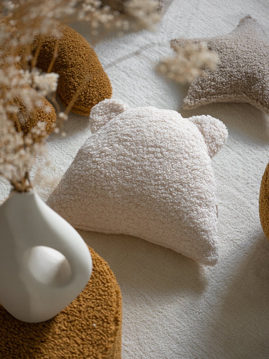 Cream White Bear Cushion - Casa de Fieras