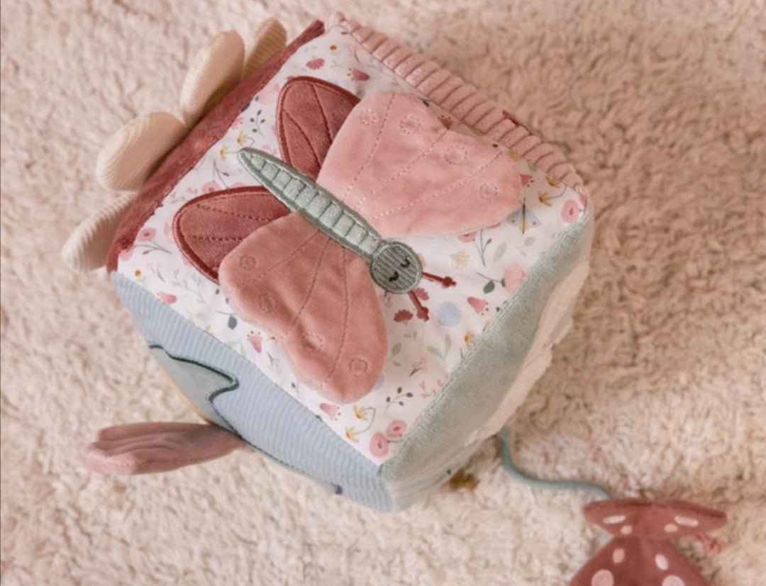 Cubo blando de actividades Mariposa y flores - Casa de Fieras