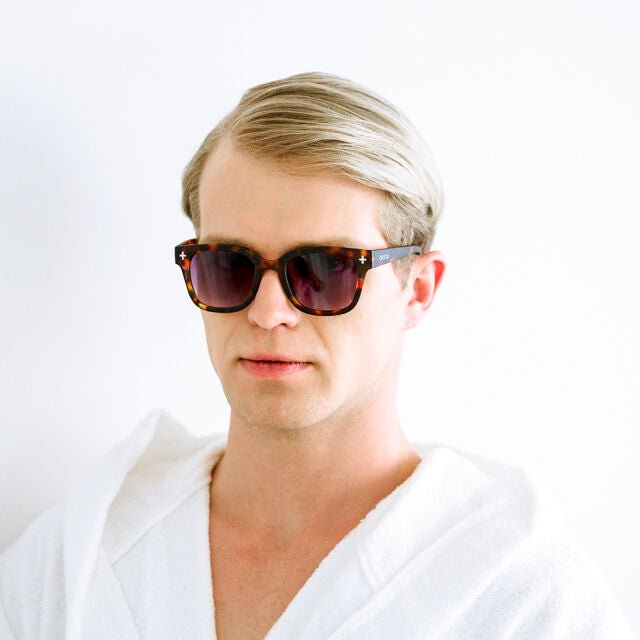 Gafas - Giovanni Carey y Azul - Casa de Fieras