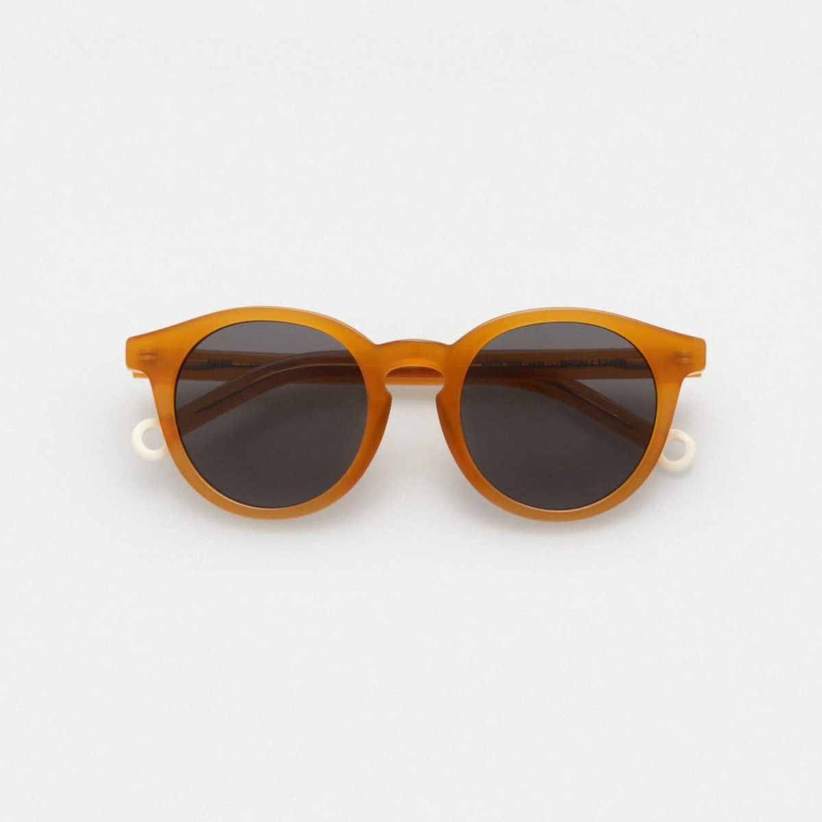 Modelo McCALLISTER - Ambar traslúcido - Casa de Fieras