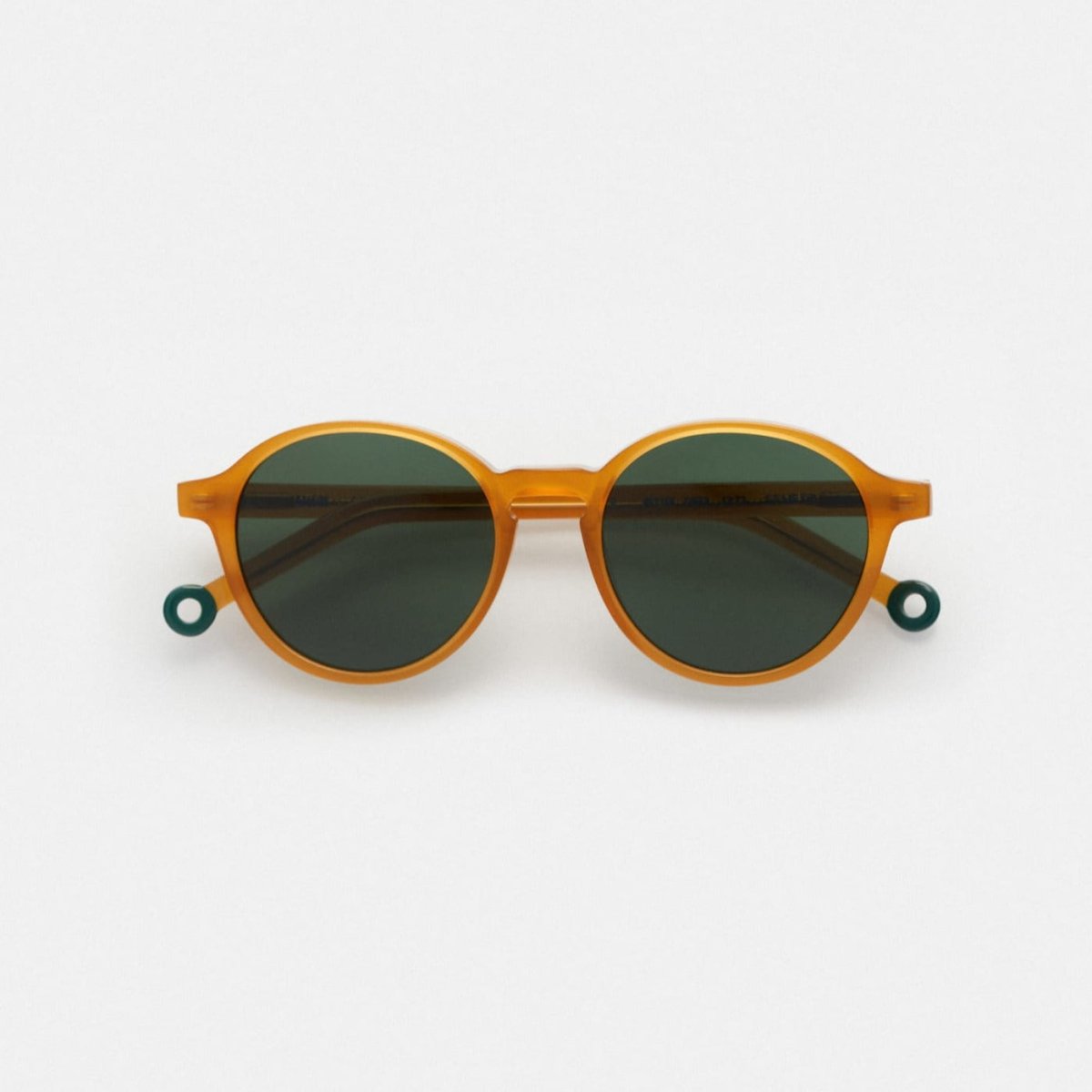 Modelo SENETT - Monocolor Ambar Traslúcido - Casa de Fieras