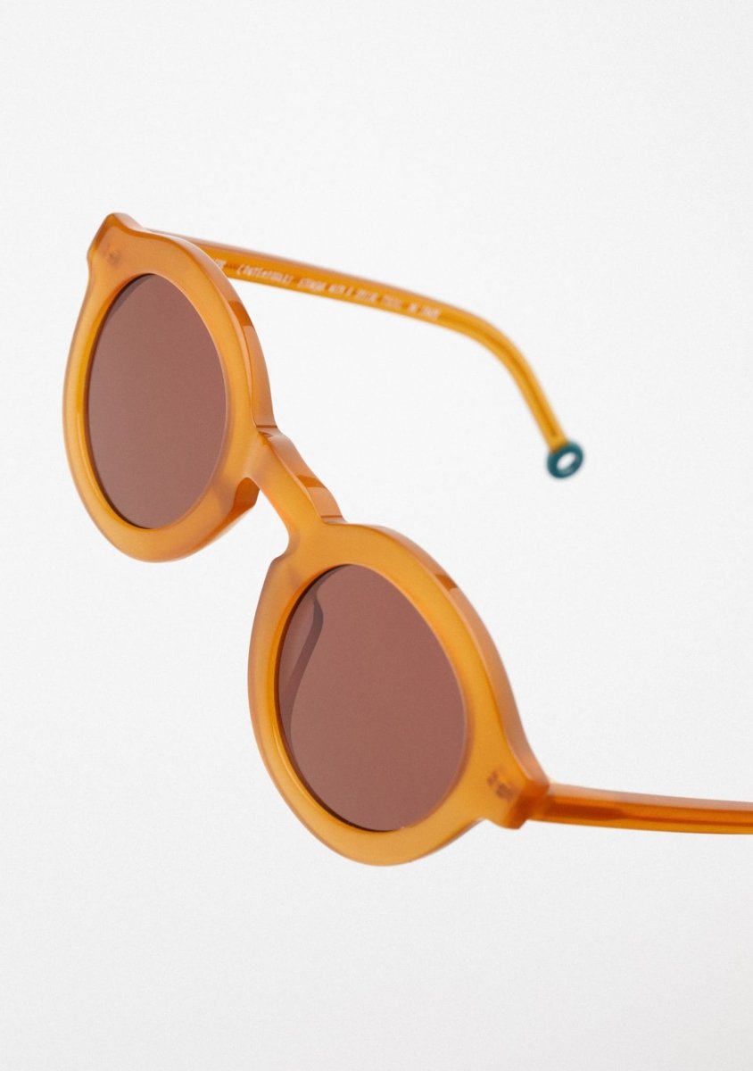 Modelo WAIALIKI - Ambar traslúcido - Casa de Fieras