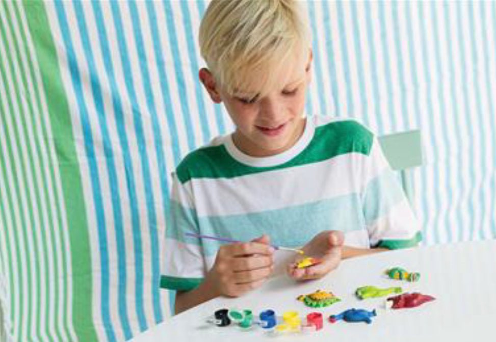 Moldea y pinta - Imanes y pines - Dinosaurios (Brilla en la oscuridad) - Casa de Fieras