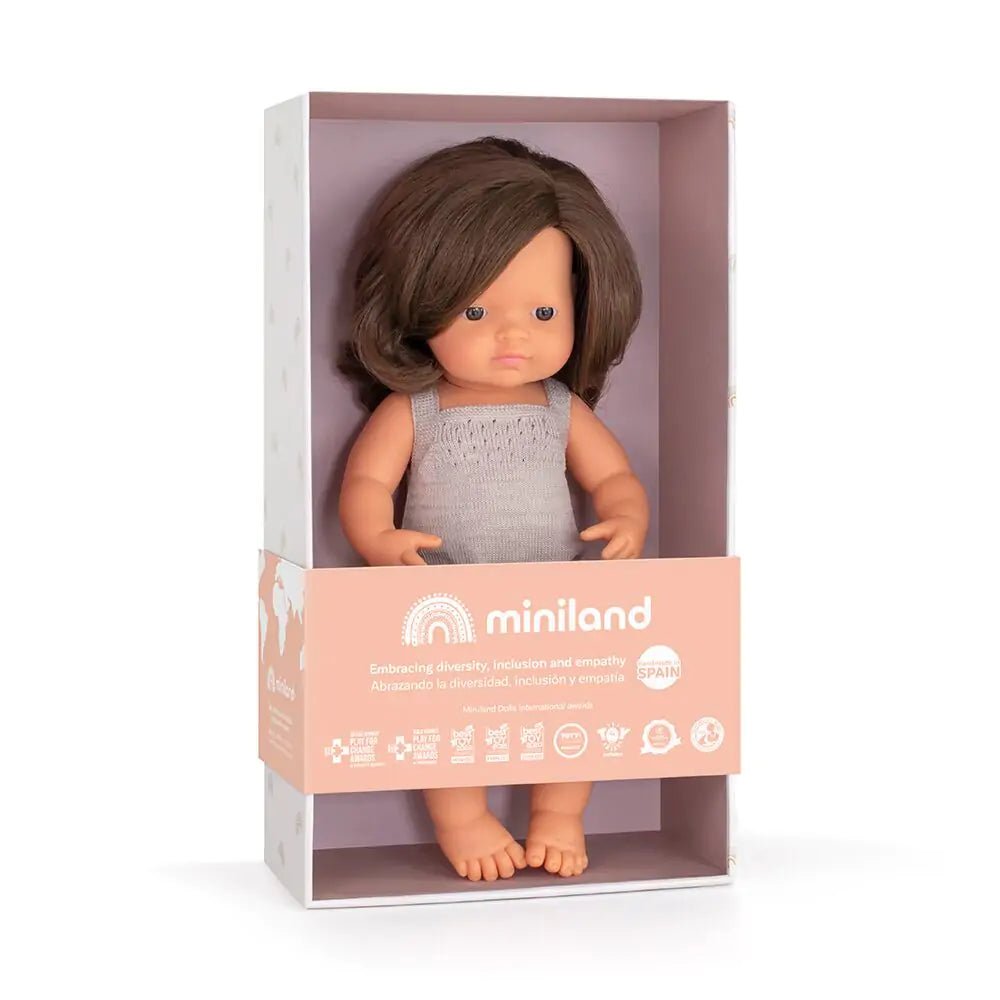 Muñeca diversidad (G) con ropa - Caucásica Castaña (Niña) - Casa de Fieras