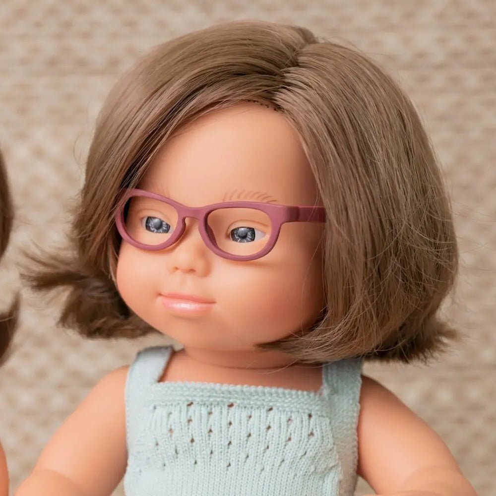 Muñeca diversidad (G) con Ropa - Sindrome de Down con gafas (Niña) - Casa de Fieras