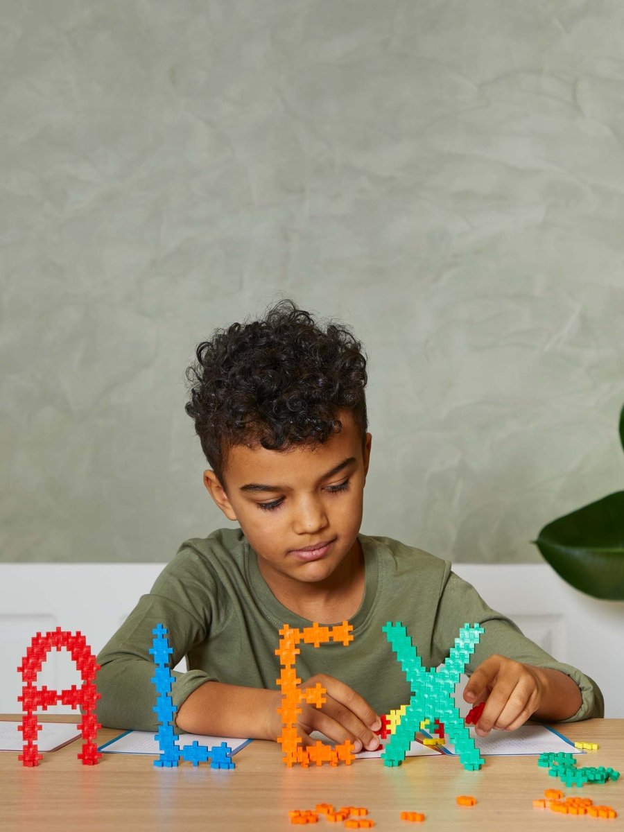 Plus Plus - Aprende a construir - ABC & 123 (600piezas) - Casa de Fieras