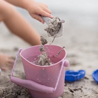 Cubo plegable de silicona + Pala + Accesorios - Casa de Fieras