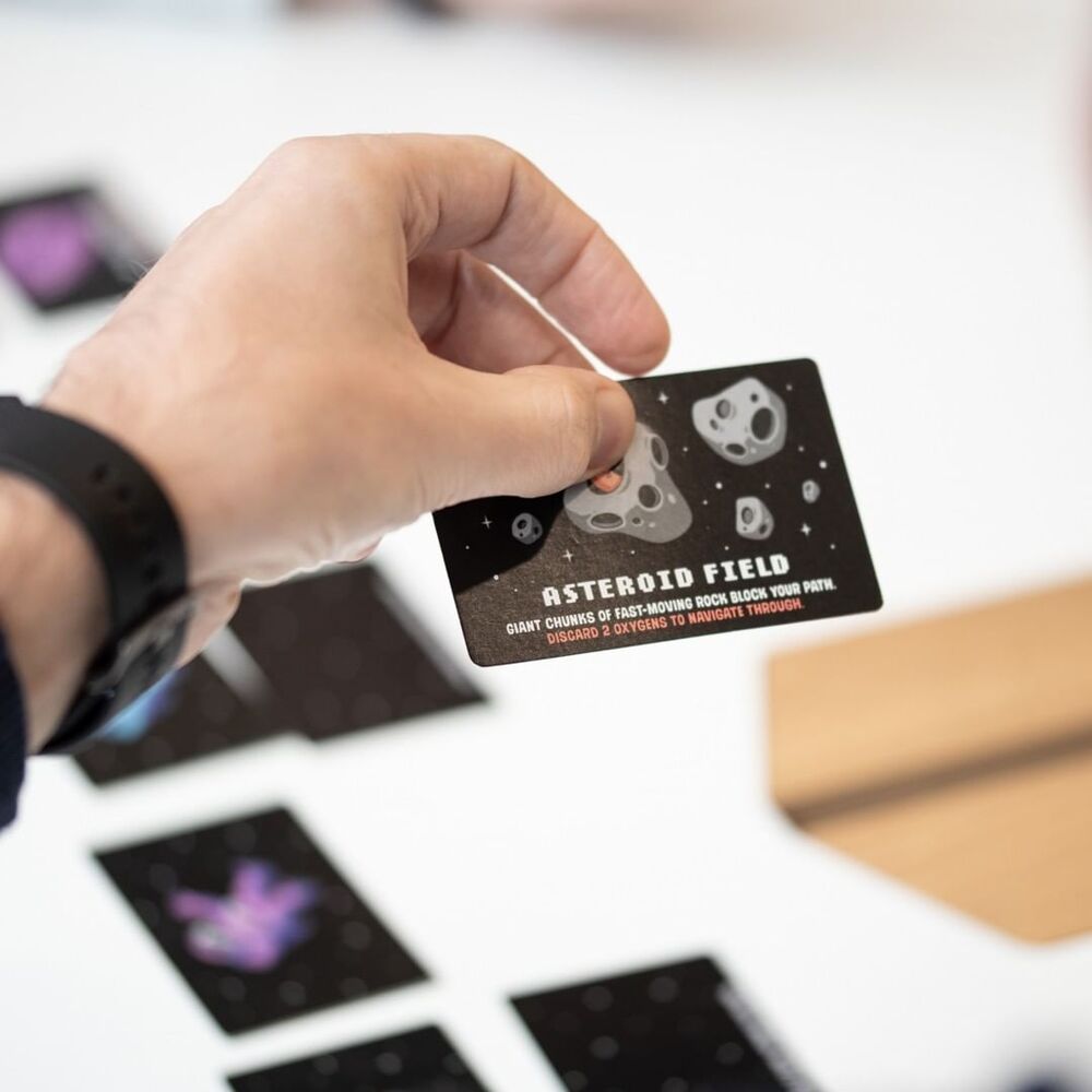 Selfish - Edición del espacio - Casa de Fieras