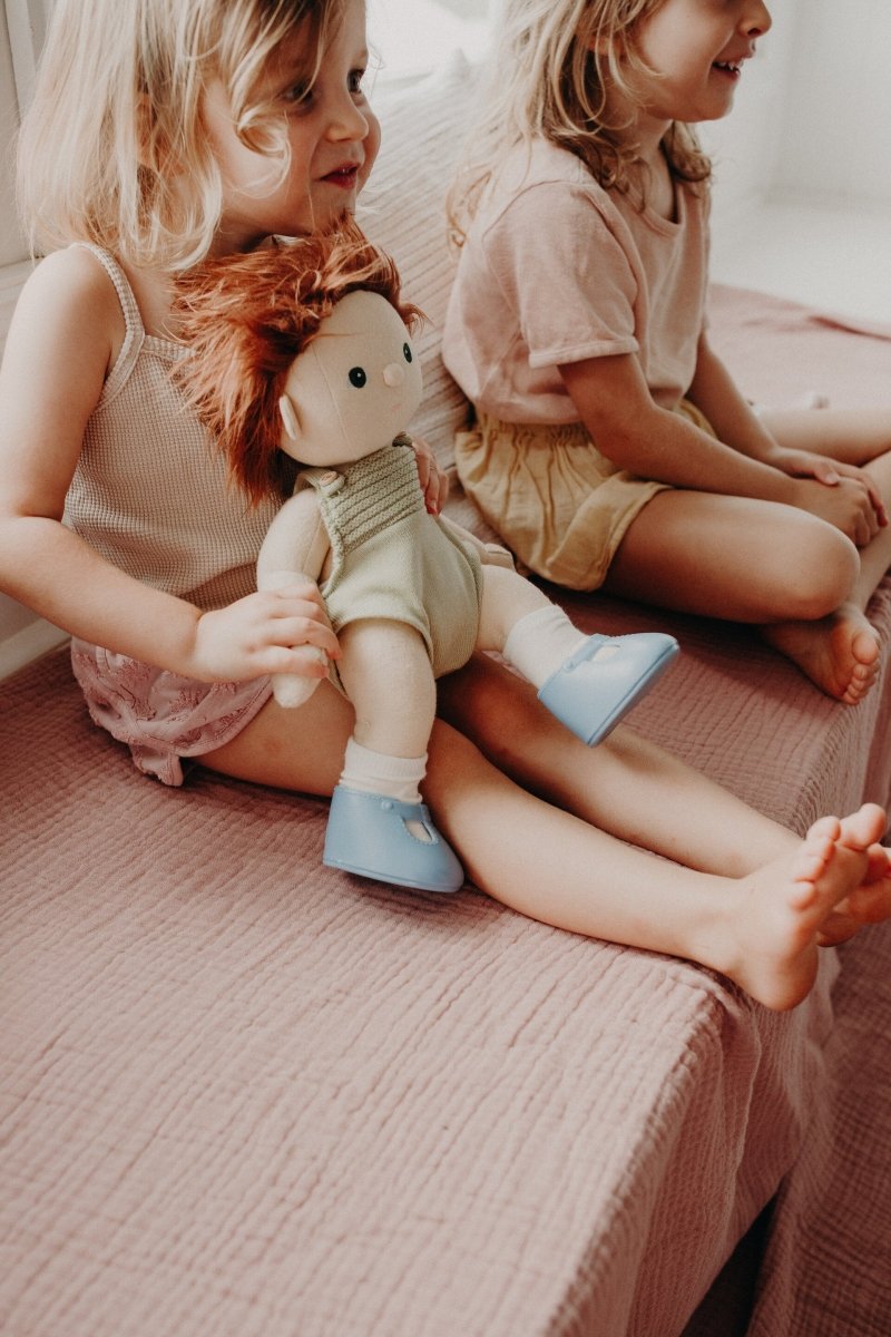 Zapatitos - Muñecos Dinkum - Casa de Fieras