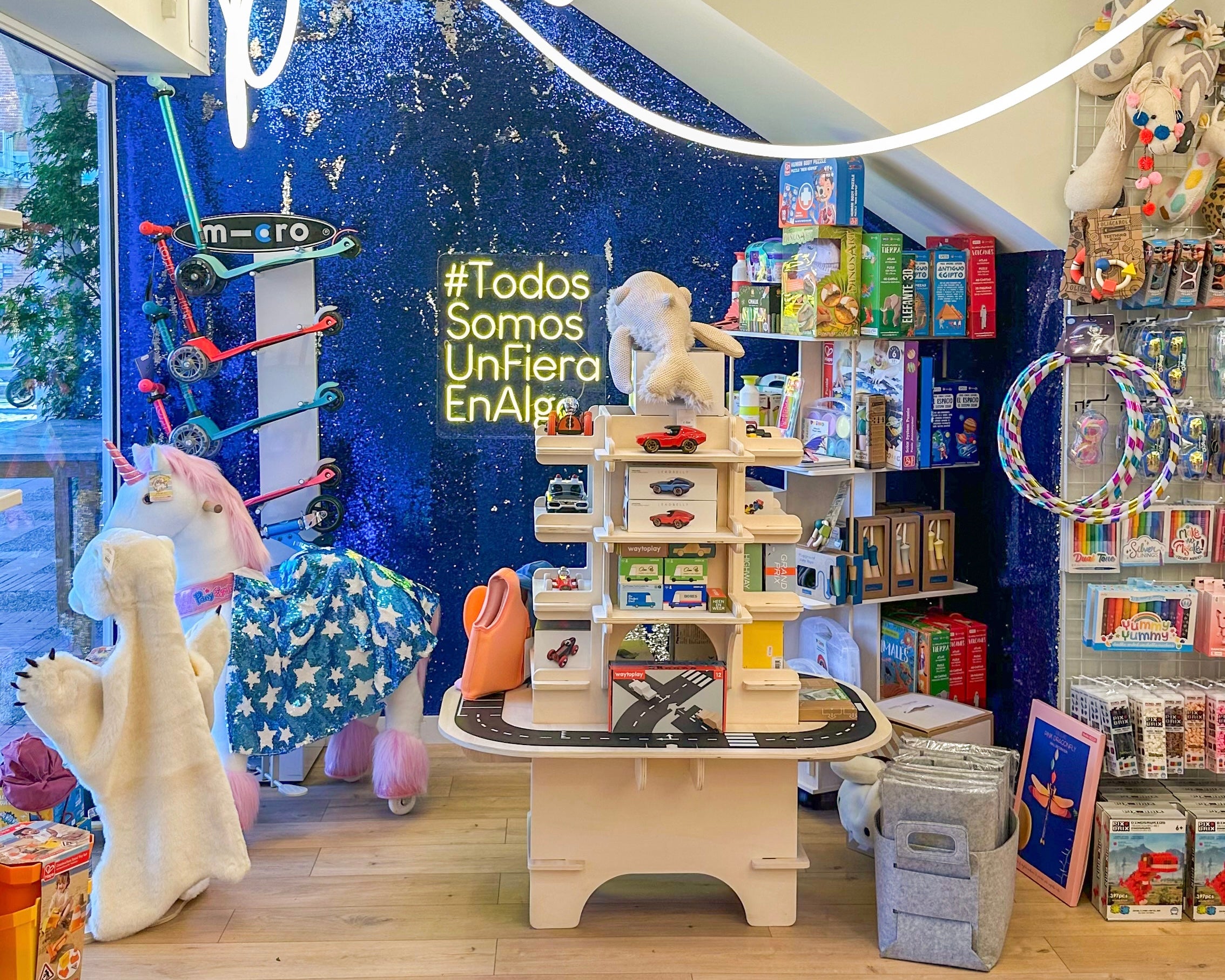 sucursal de la plaza de la moraleja de la tienda casa de fieras en alcobendas
