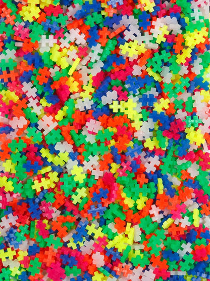 Plus Plus - Cubo - Neón (600 piezas) - Casa de Fieras