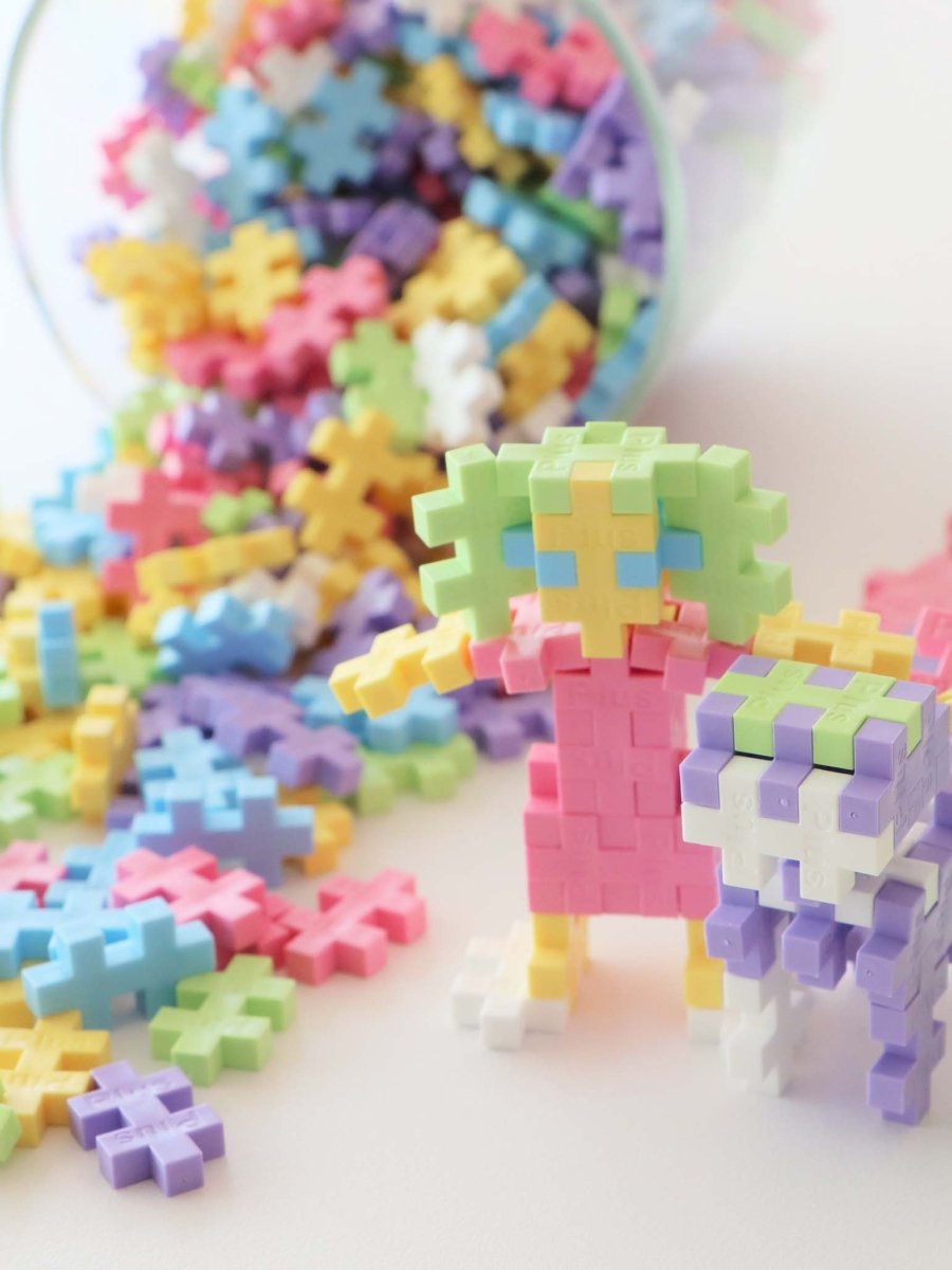 Plus Plus - Cubo - Pasteles (600 piezas) - Casa de Fieras